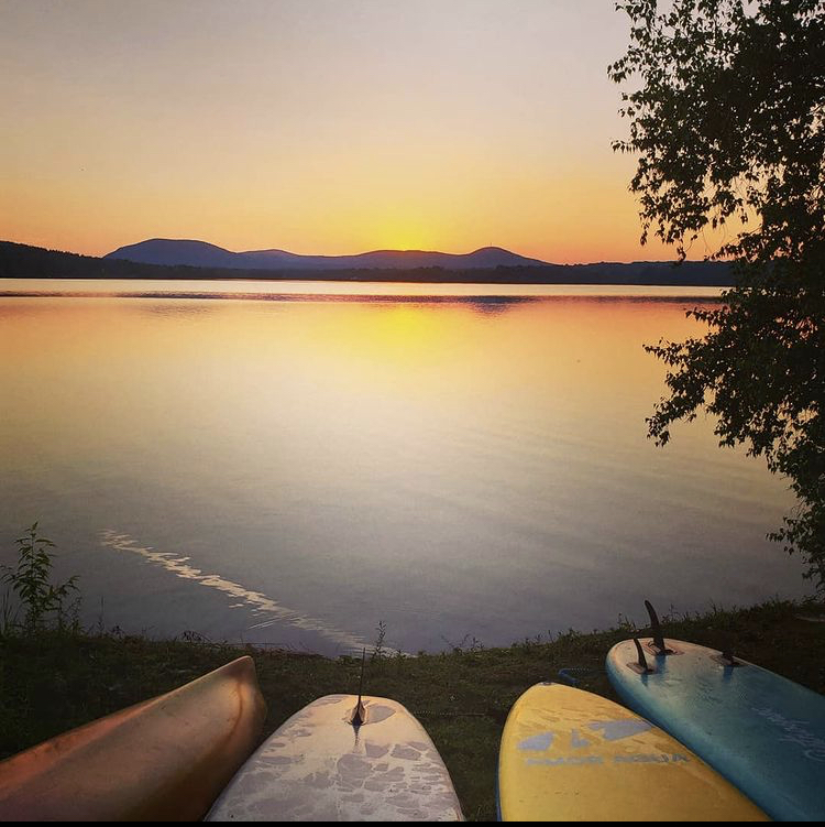 Coucher de soleil sur le lac Fraser